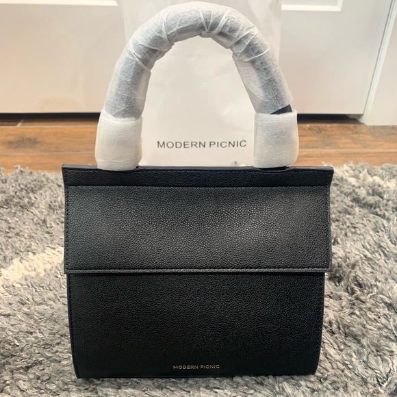 Modern Picnic Mini- chic alternative to the traditional lunchbox - Picture 1 of 7